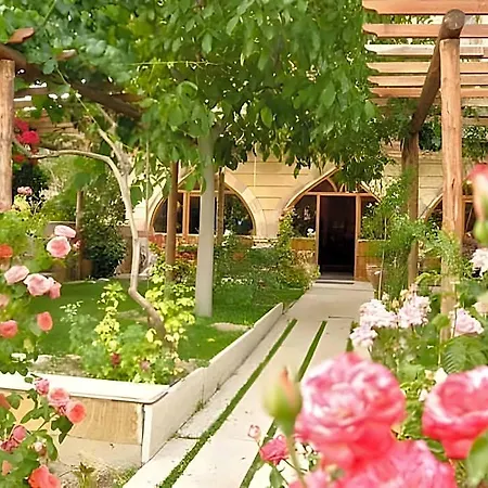 Hotel Walnut House 4*